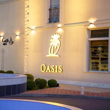 Hotel Oasis Podgorica Bagian luar foto