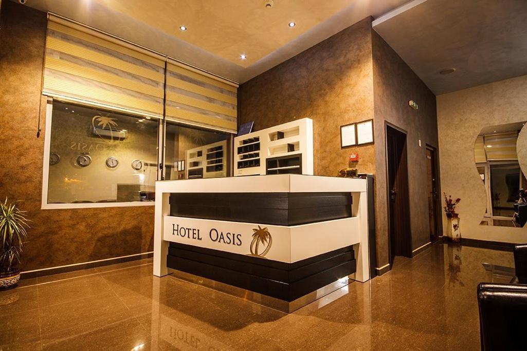 Hotel Oasis Podgorica Bagian luar foto