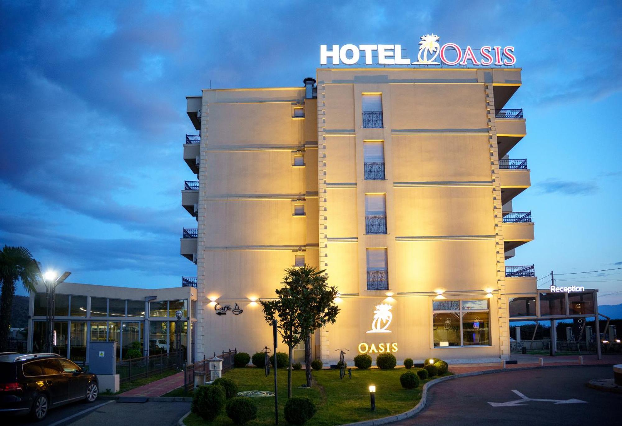 Hotel Oasis Podgorica Bagian luar foto
