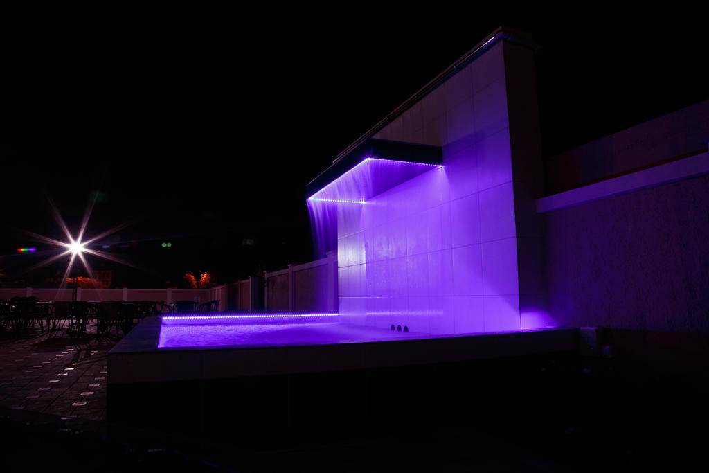 Hotel Oasis Podgorica Bagian luar foto