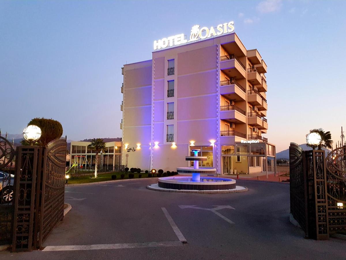 Hotel Oasis Podgorica Bagian luar foto